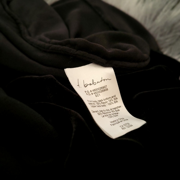 ❤️Babaton velvet/silk top. Black. Small. - Picture 3 of 6